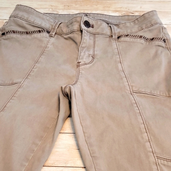 WHBM Jeans | Chevron |  Zipper Hem | Skinny Jeans | White House Black Market - Picture 8 of 16